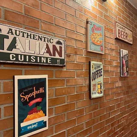 Welcoming Vatican Garden - With Hot Hub 아파트