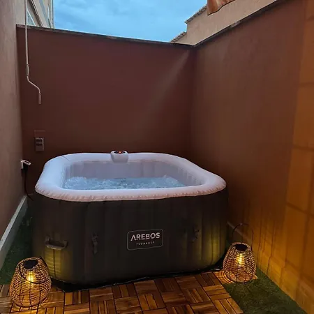 Welcoming Vatican Garden - With Hot Hub 아파트 로마