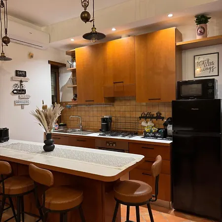 Welcoming Vatican Garden - With Hot Hub 로마