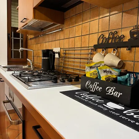 Welcoming Vatican Garden - With Hot Hub 아파트 *