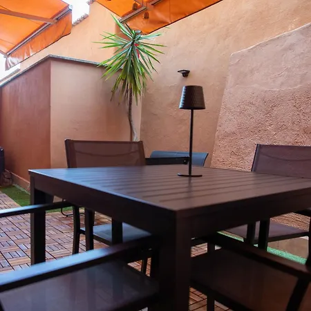 Welcoming Vatican Garden - With Hot Hub