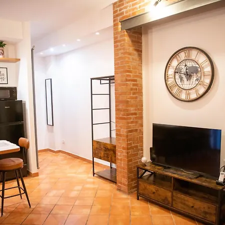 Welcoming Vatican Garden - With Hot Hub 로마