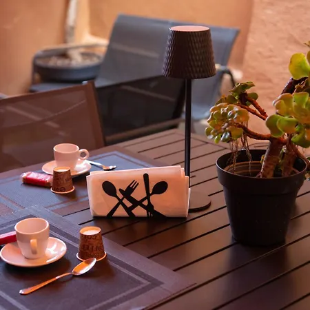 아파트 Welcoming Vatican Garden - With Hot Hub *