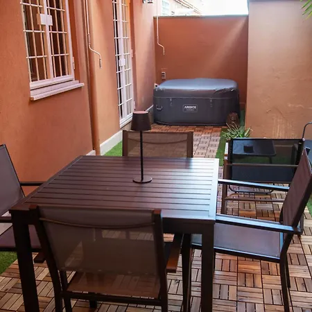 Welcoming Vatican Garden - With Hot Hub 아파트 로마